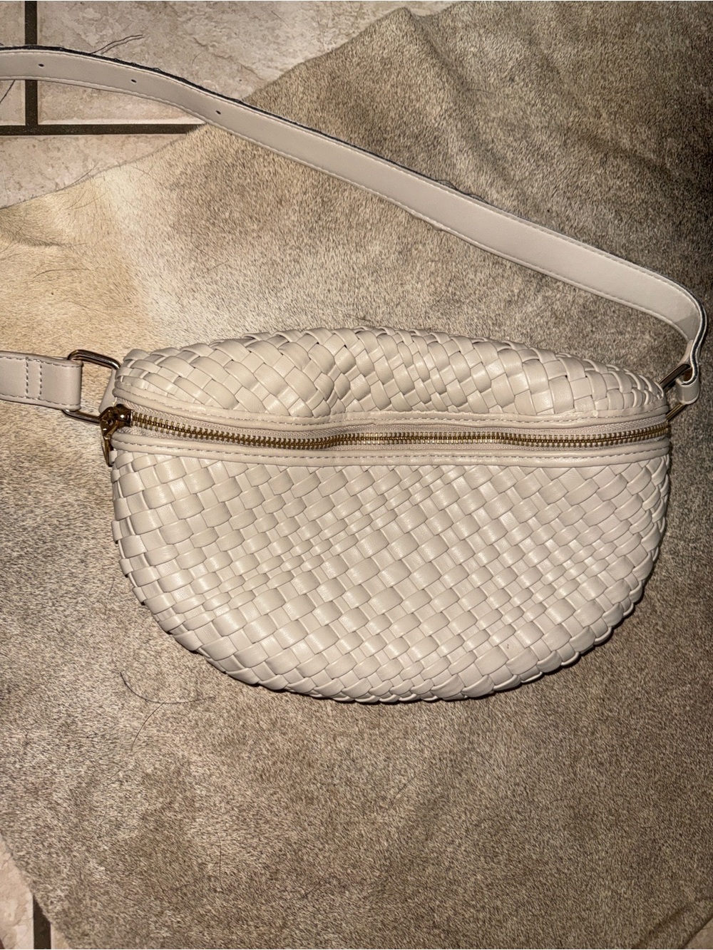 Shiraleah Woven Leather Belt Bag in Light Beige